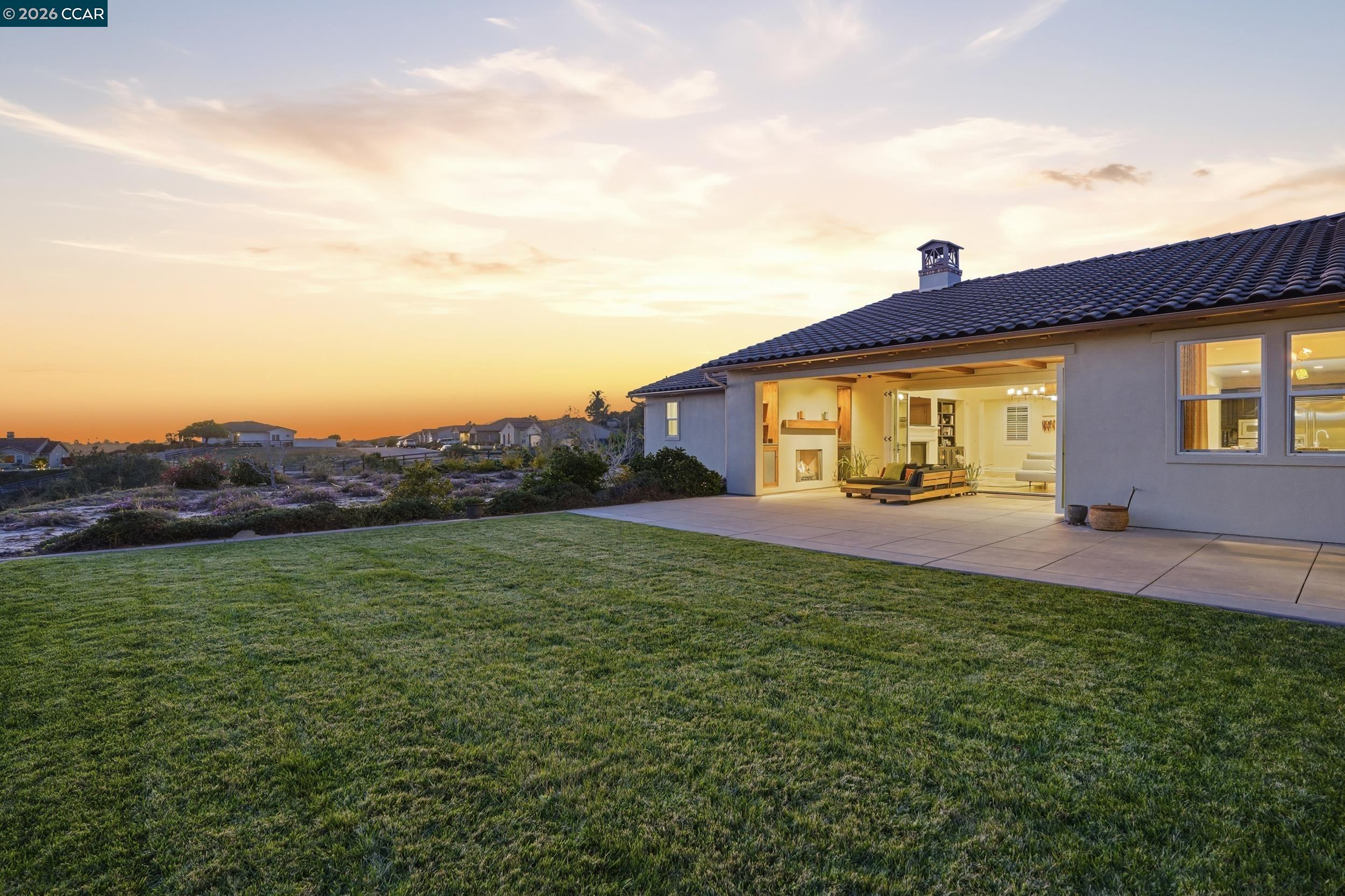 372 Falcon Crest Drive Lompoc, CA 93436 - Photo 43 of 59