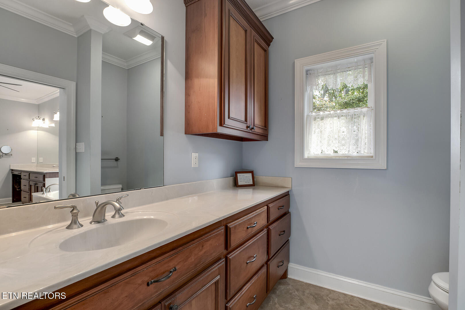 103 Eufaula Trace Loudon, TN 37774 - Photo 26 of 60 26_103 Eufaula Trace_MasterBath02