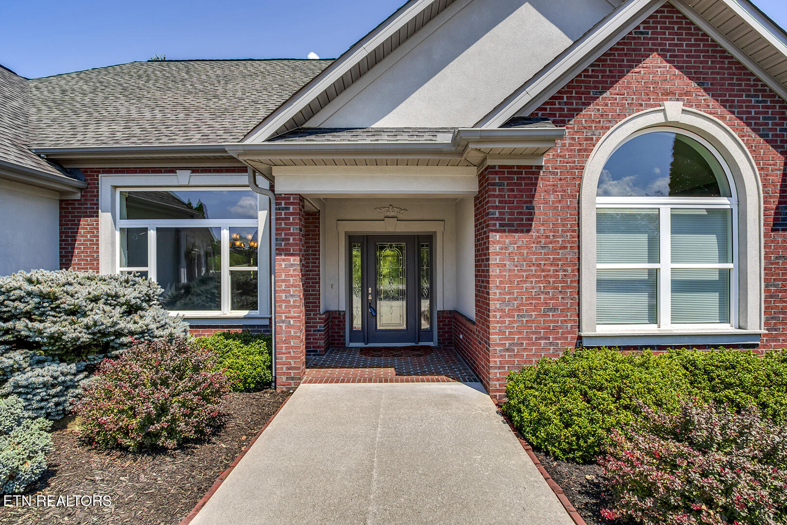 103 Eufaula Trace Loudon, TN 37774 - Photo 5 of 60 05_103 Eufaula Trace_FrontEntry