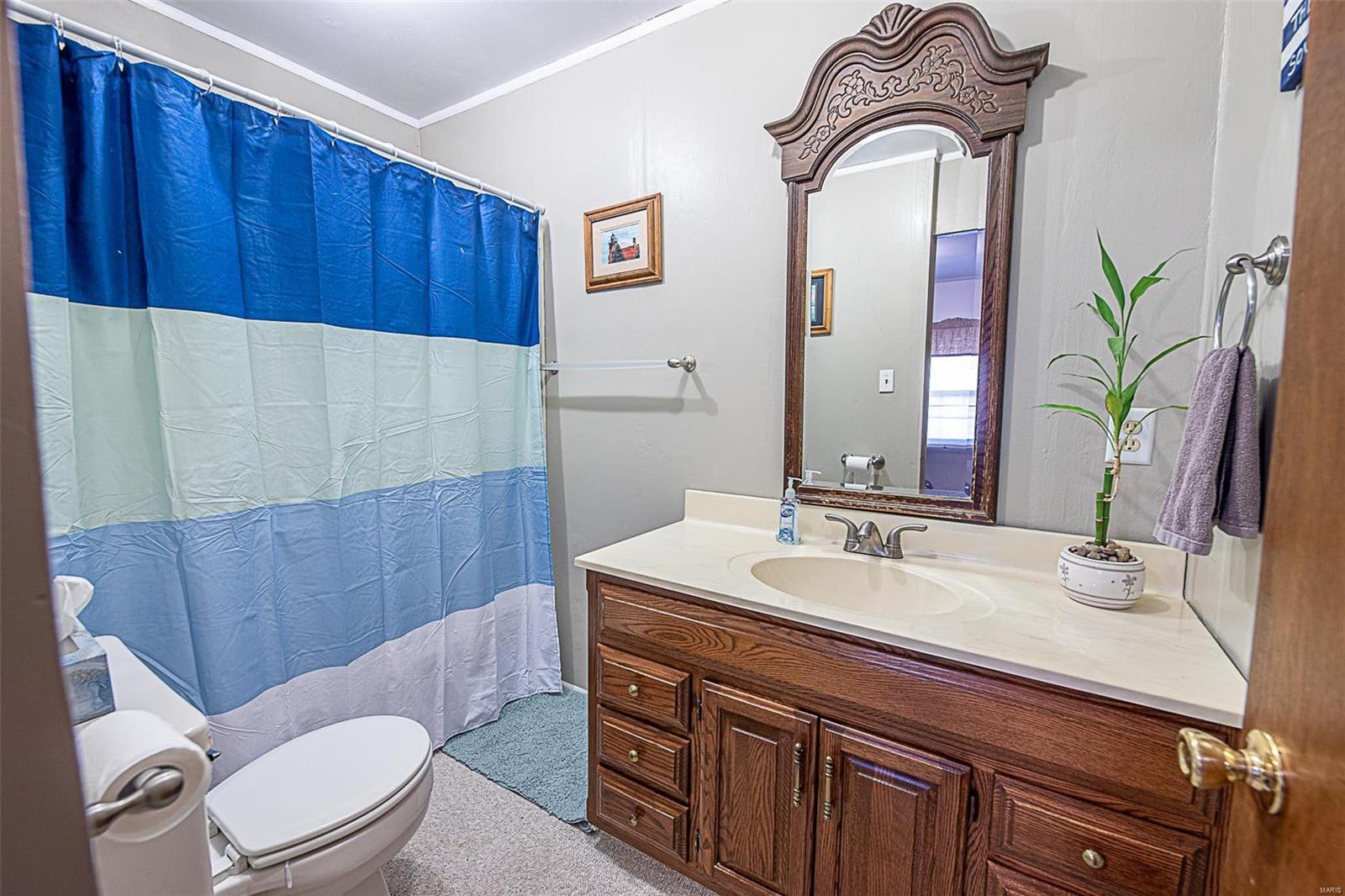 3255 Fee Fee Road Bridgeton, MO 63044 - Photo 8 of 24 Gallery Image 8