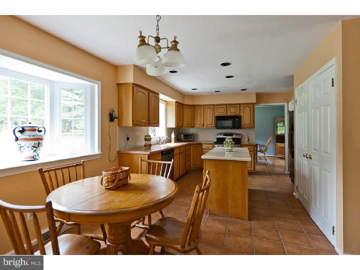 5985 Honey Hollow Road Doylestown, PA 18902 - Photo 11 of 24 Gallery Image 11