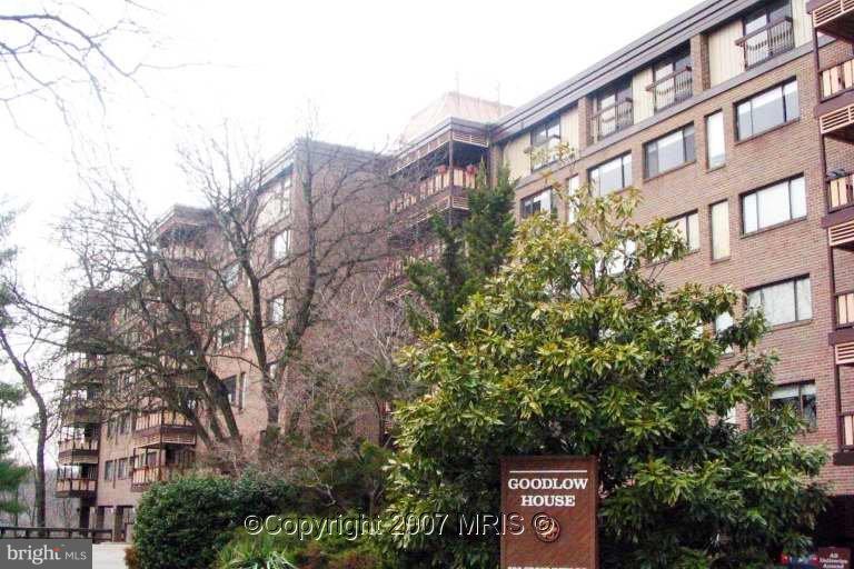 200 Cross Keys Road, Unit R56 Baltimore, MD 21210 - Photo 1 of 17 Exterior (Main)