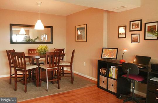 200 Cross Keys Road, Unit R56 Baltimore, MD 21210 - Photo 6 of 17 Dining Room