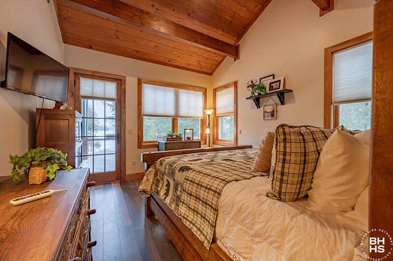 773 Bartlett Carry Road Tupper Lake, NY 12986 - Photo 23 of 62 CampSummerBreezeOnUpperSaranac_Bedroom1_