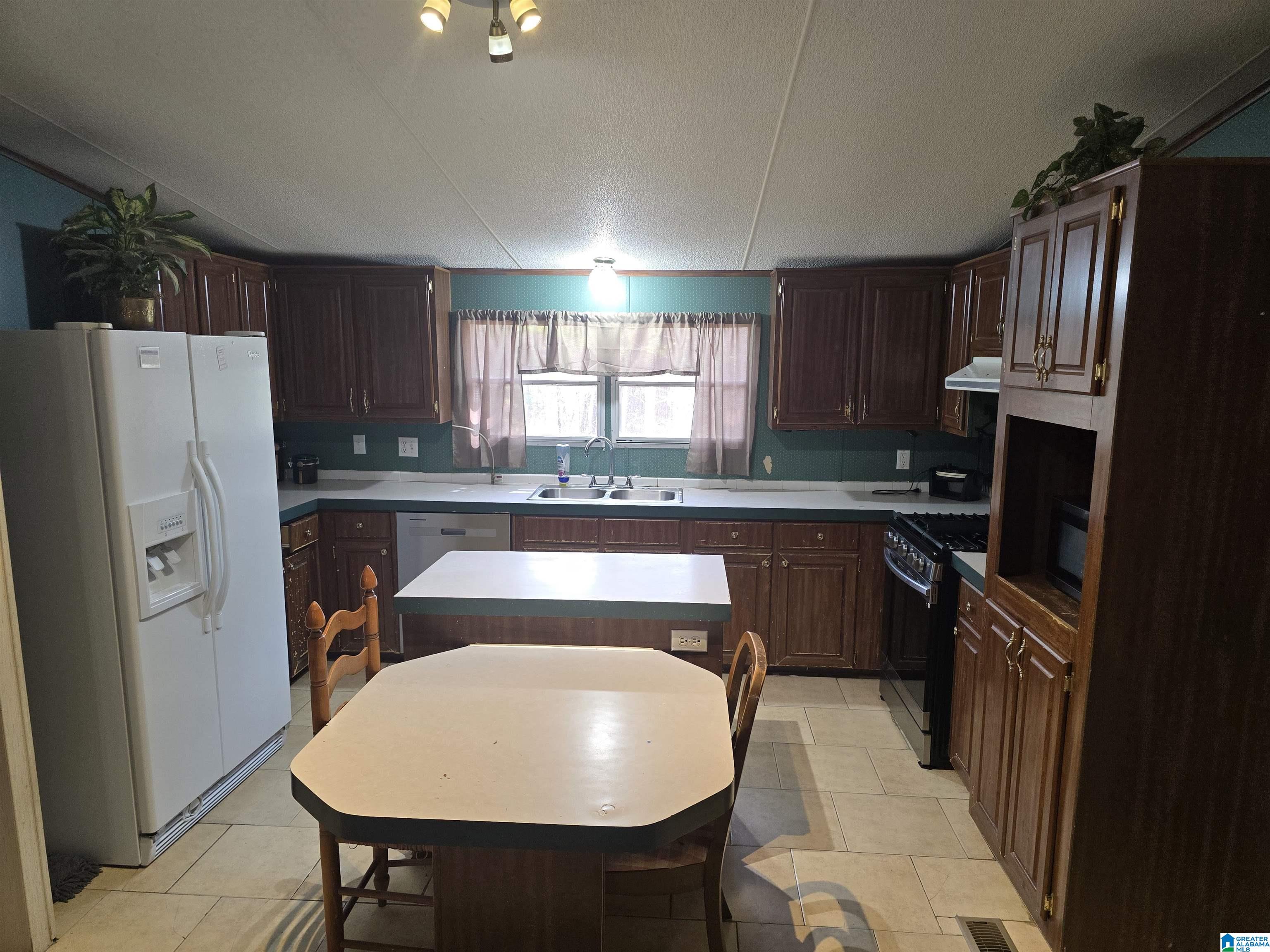 1128 Old Ashland Road Goodwater, AL 35072 - Photo 4 of 24