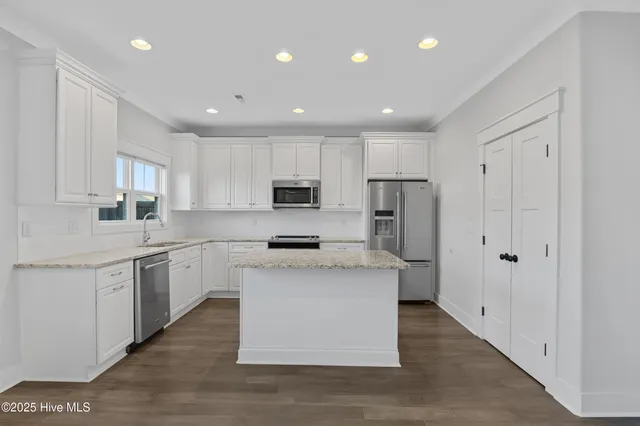 $475,000 | 296 Aurora Place, Hampstead, NC 28443