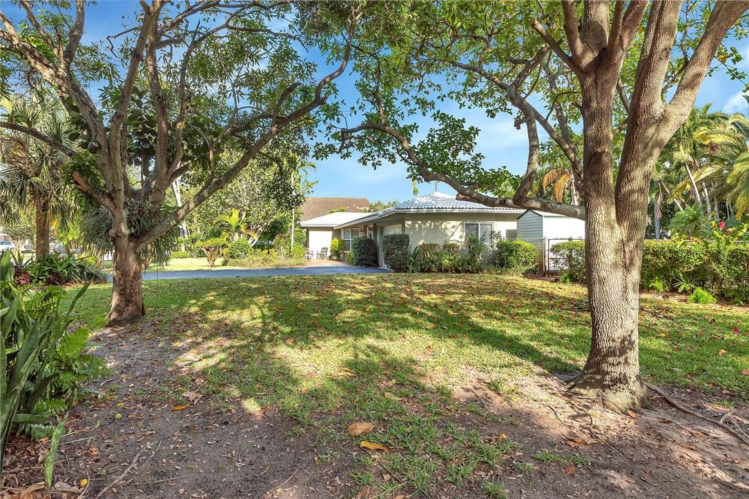2221 Northeast 39th Street Lighthouse Point, FL 33064 - Photo 5 of 50 Photo 5
