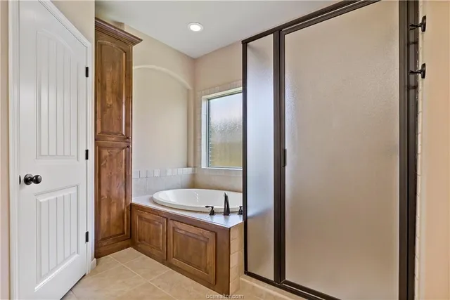 $2,900 | 2509 Kimbolton Drive, College Station, TX 77845