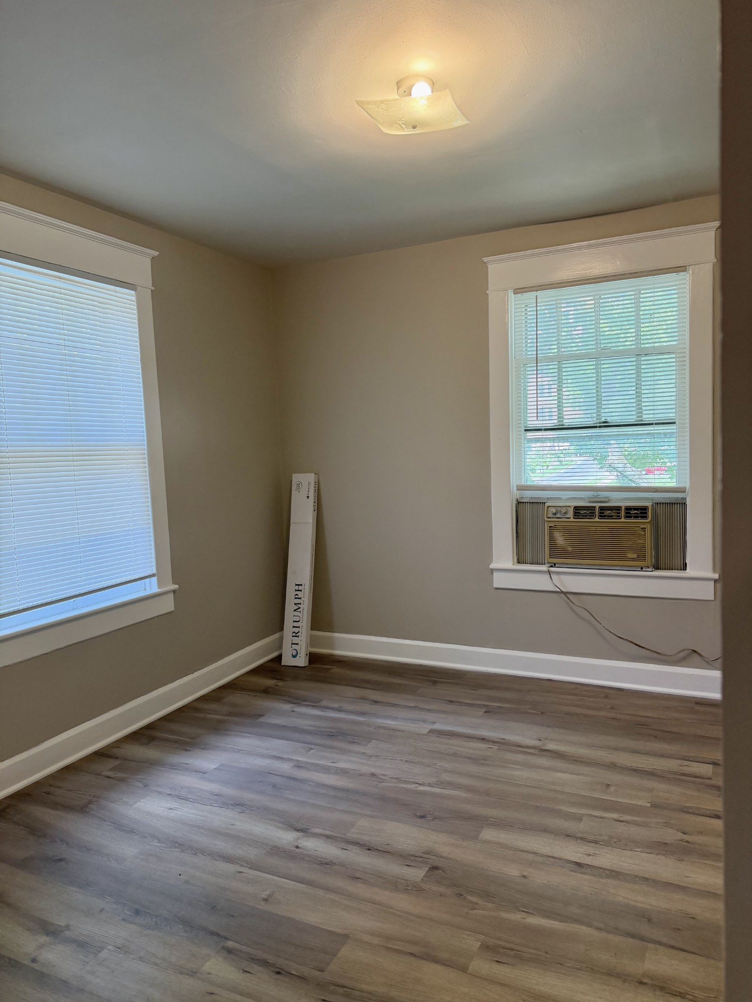 400 North Spring Street, Unit B Murfreesboro, TN 37130 - Photo 2 of 8 Gallery Image 2