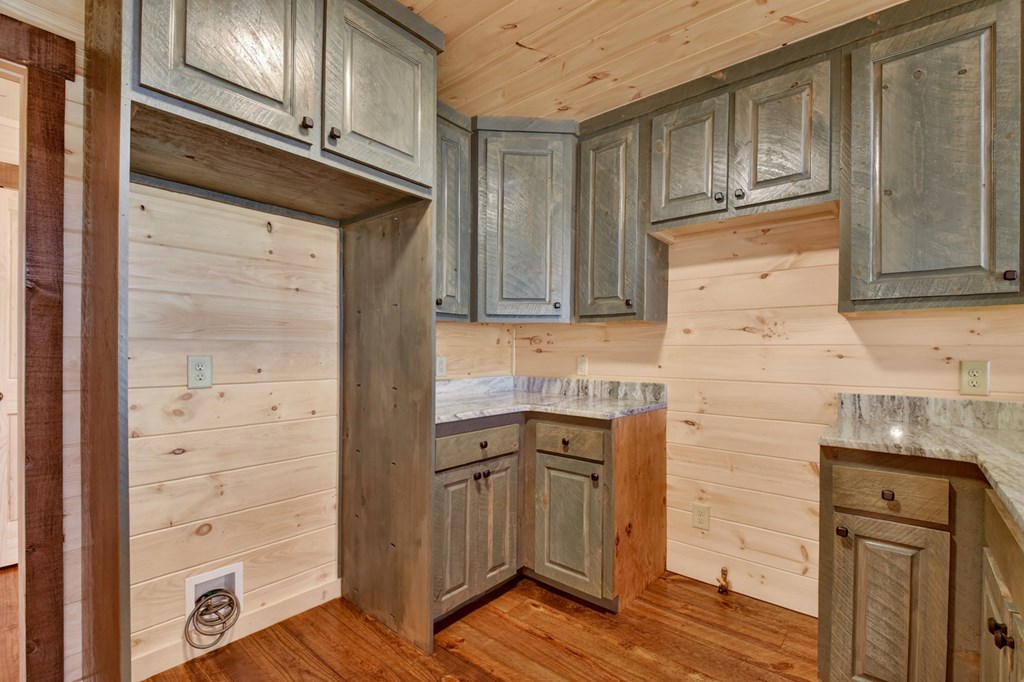 811 Mangum's Trail Blue Ridge, GA 30513 - Photo 23 of 70