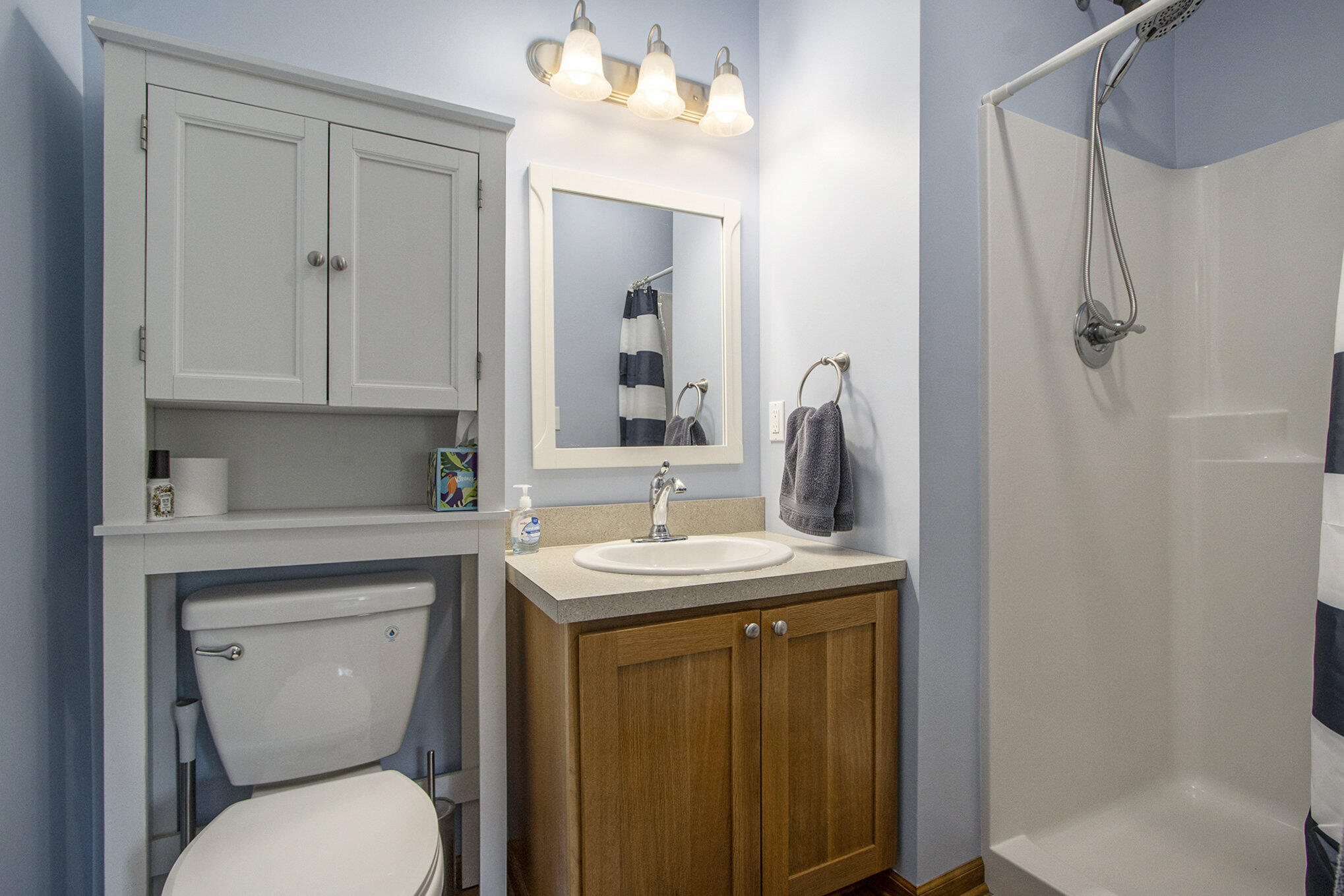 55 Hickory Road Battle Creek, MI 49017 - Photo 24 of 39 2nd Bedroom with full bath