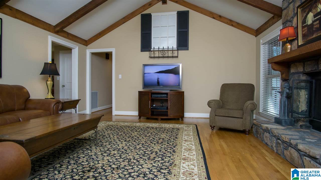 889 Springmeadow Drive Gardendale, AL 35071 - Photo 10 of 31