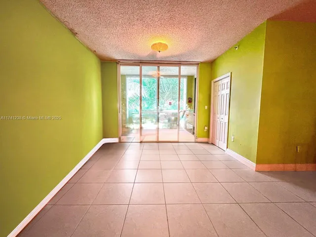 $3,000 | 9755 Northwest 52nd Street, Unit 502, Doral, FL 33178