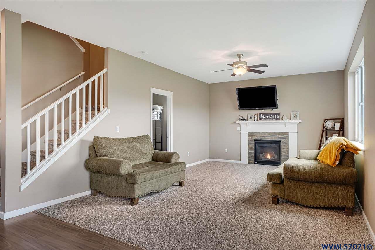 6064 Northeast Tuscan Loop Albany, OR 97321 - Photo 10 of 33 Gallery Image 10