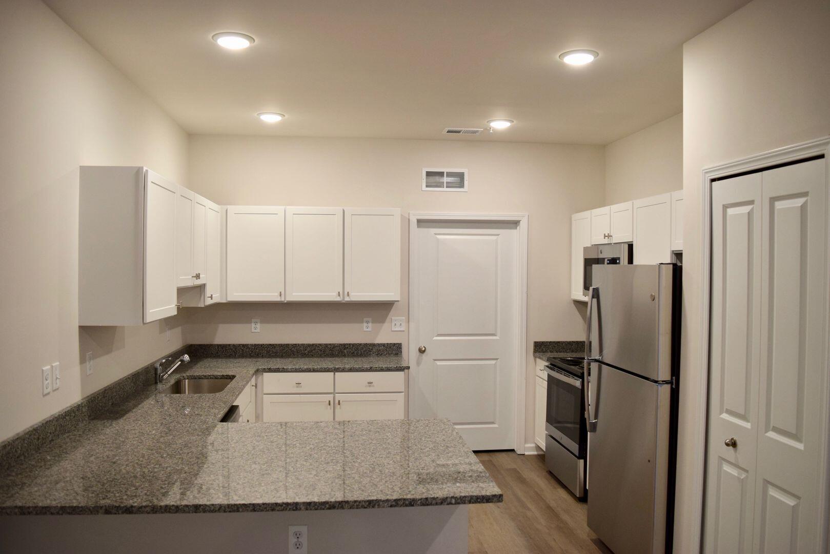 29330 Towne Center Circle, Unit 223ABF Warren, MI 48093 - Photo 3 of 9 3