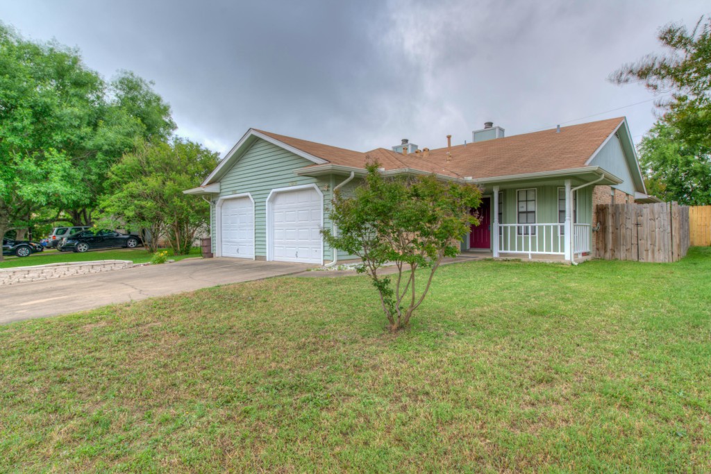 16009 Stoneham Circle Pflugerville, TX 78660 - Photo 1 of 1 a house view with a garden space