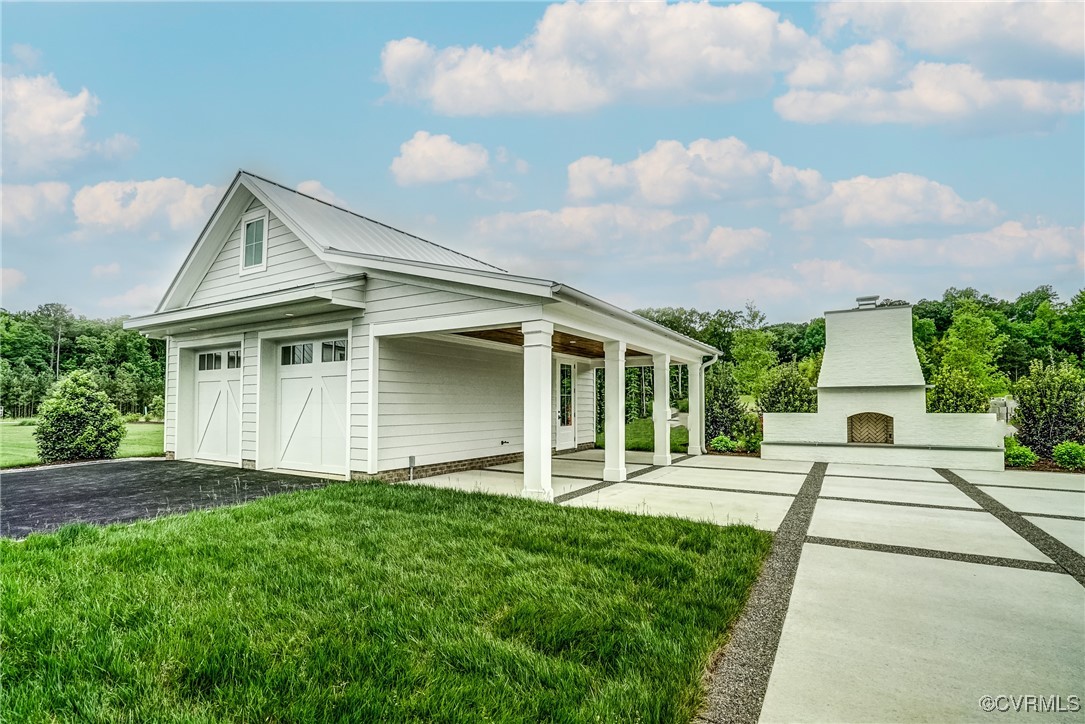 12416 Bluffton Rdg Court Henrico, VA 23238 - Photo 41 of 42 These are all inspired design photos by Eagle on a