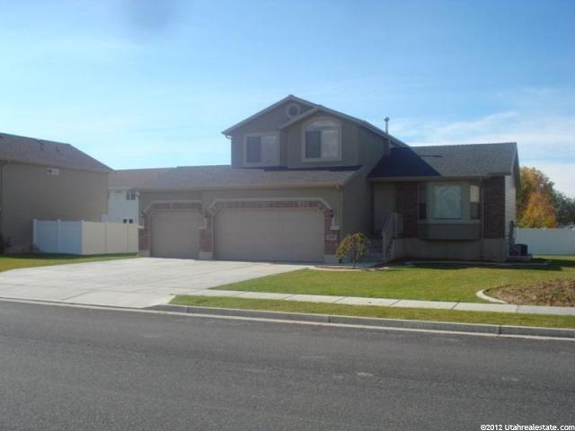 1047 780 West Clinton, UT 84015 - Photo 1 of 1