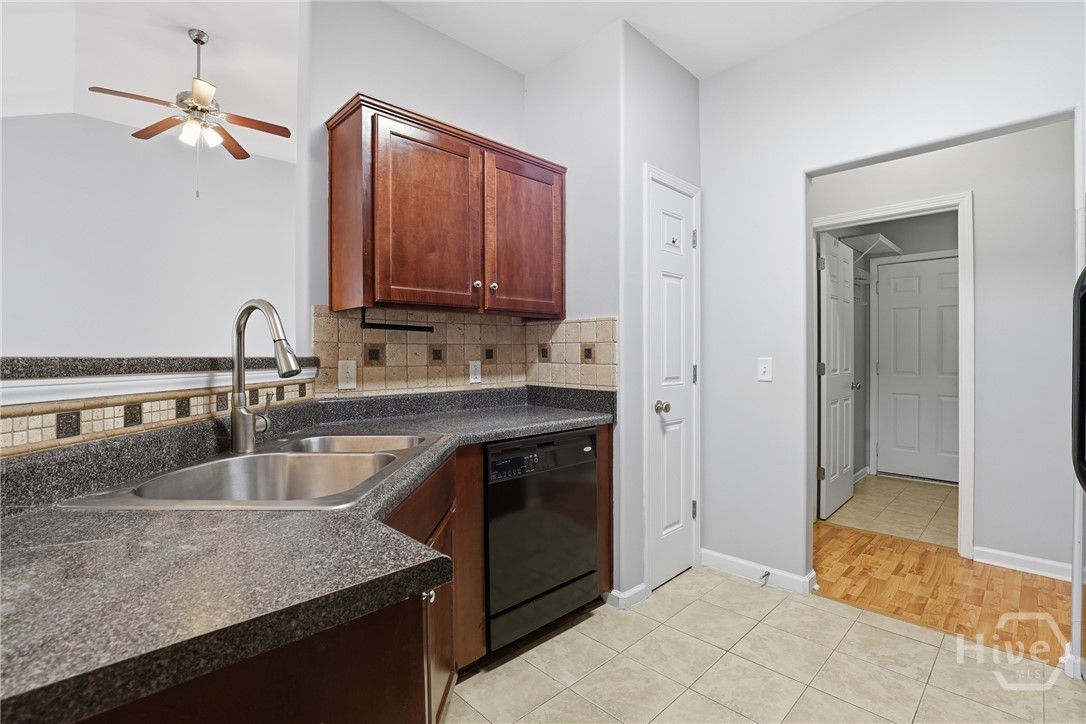 127 Pine View Crossing Pooler, GA 31322 - Photo 11 of 37 Kitchen Overlooks Living Room! Has Breakfast Bar and Pantry!