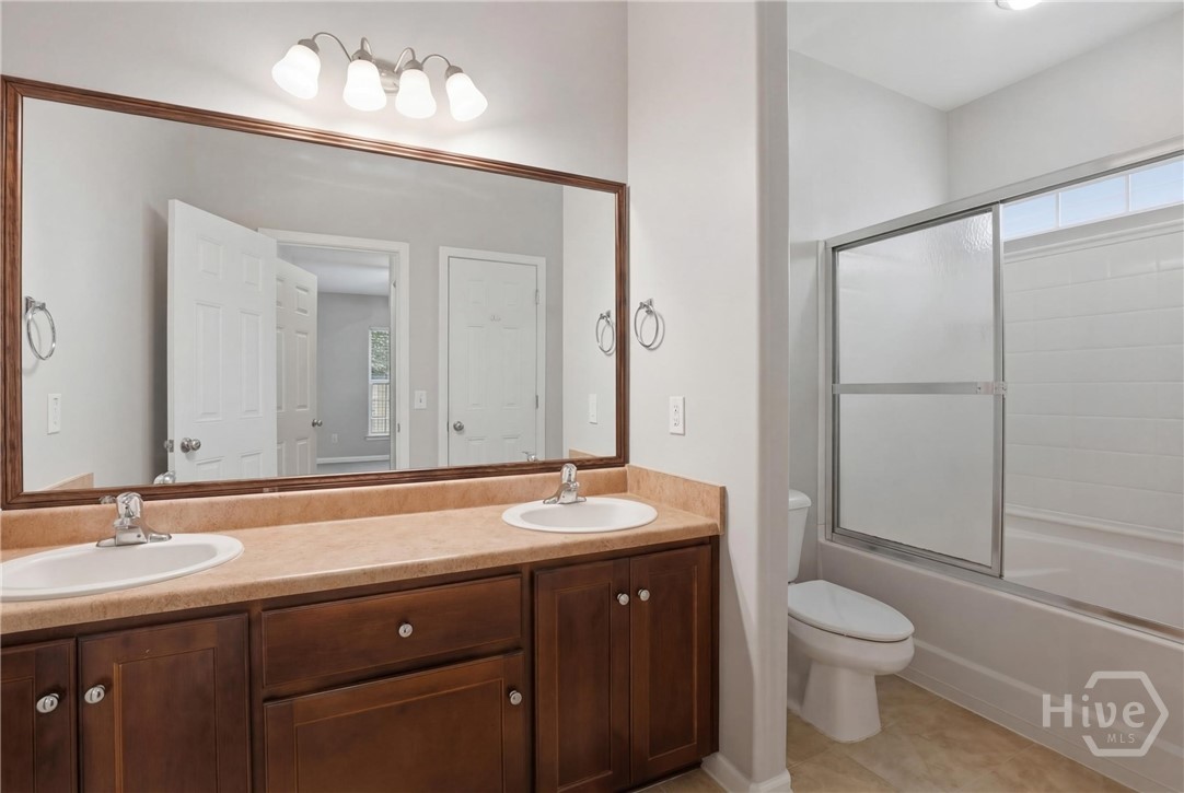 127 Pine View Crossing Pooler, GA 31322 - Photo 19 of 37 Owners Suite Bathroom With Double Vanity!