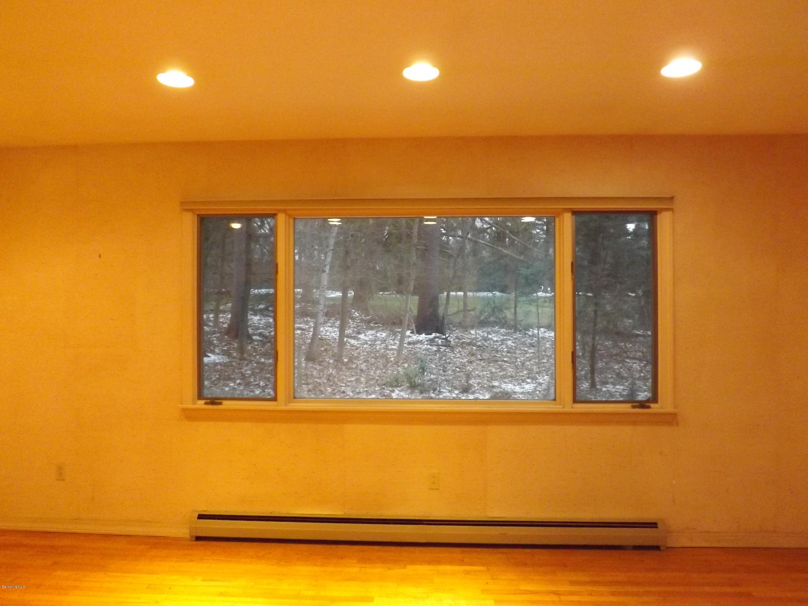13 Hawthorne Road Stockbridge, MA 01262 - Photo 3 of 18 DSCF6411