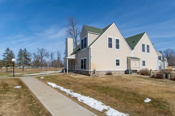 $229,900 | 8558 Tennis Terrace Road, Unit 608, Onamia, MN 56359