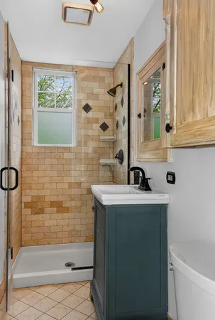 $800,000 | 415 Anthony Street, Glen Ellyn, IL 60137