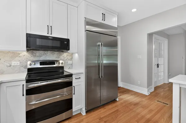 $800,000 | 415 Anthony Street, Glen Ellyn, IL 60137
