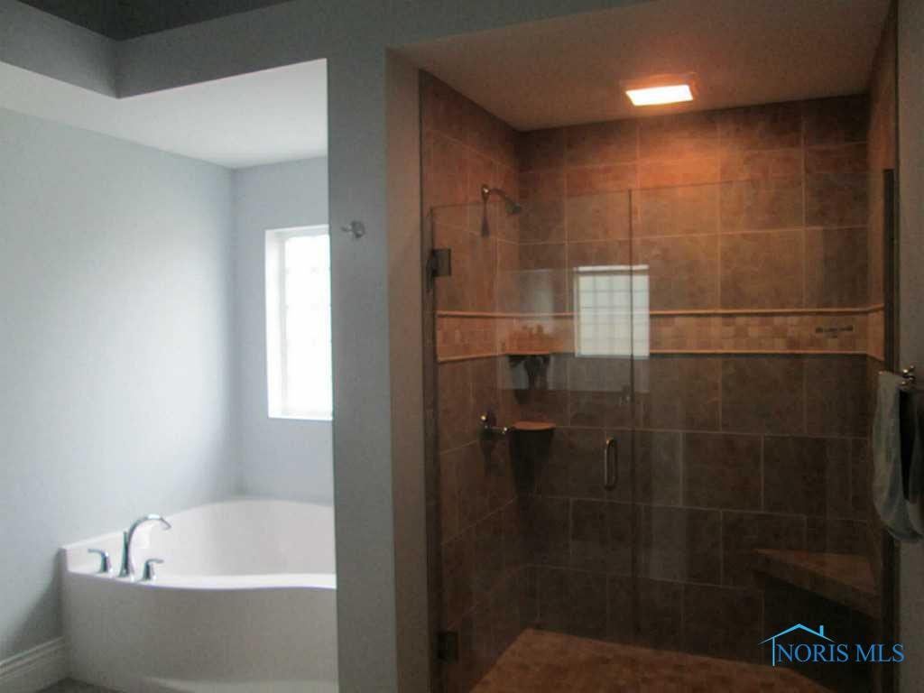 7828 North Woodbridge Road Monclova, OH 43542 - Photo 10 of 18 Gallery Image 10