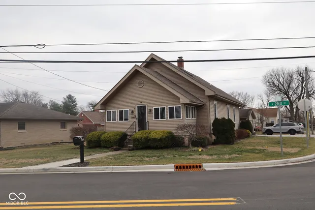 $225,000 | 1383 West 2nd Street, Seymour, IN 47274