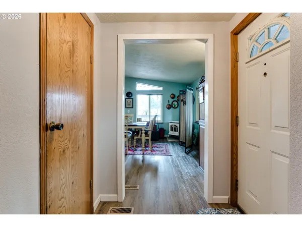 $185,000 | 1800 Lakewood Court, Unit 140, Eugene, OR 97402