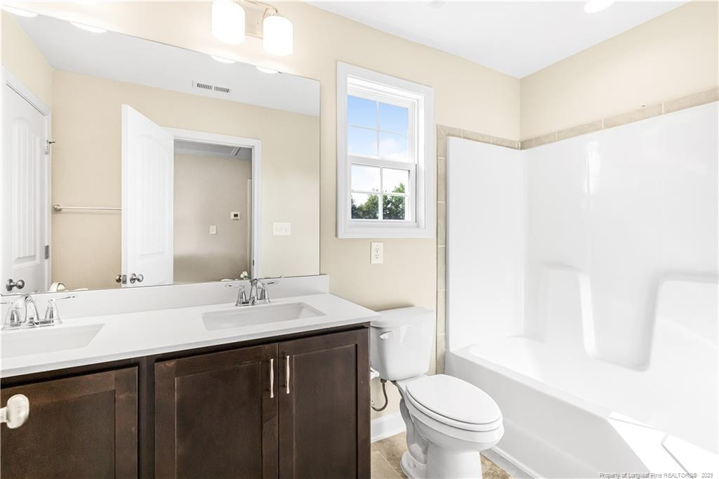 6817 Running Fox Road Hope Mills, NC 28348 - Photo 37 of 44 Photo 38