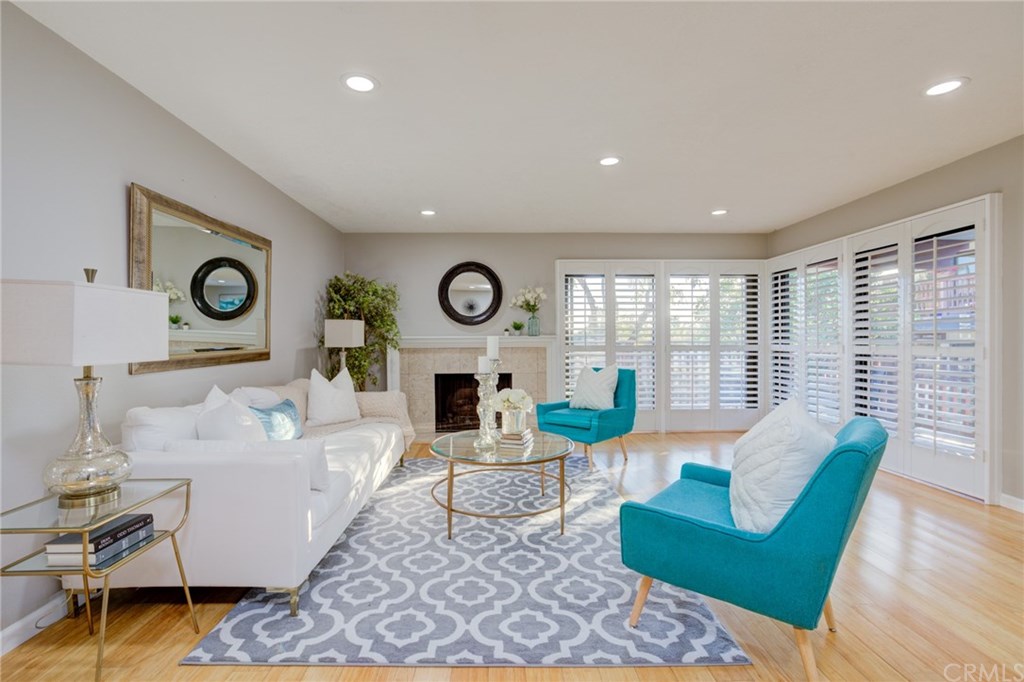 6364 Riviera Circle Long Beach, CA 90815 - Photo 2 of 60 Gallery Image 2