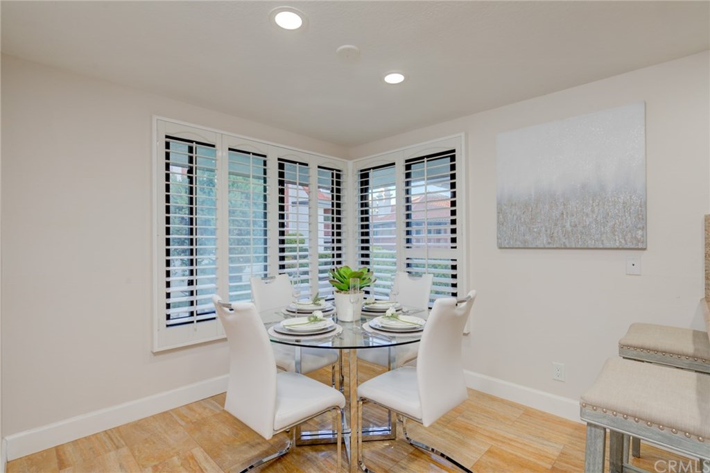 6364 Riviera Circle Long Beach, CA 90815 - Photo 15 of 60 Gallery Image 15