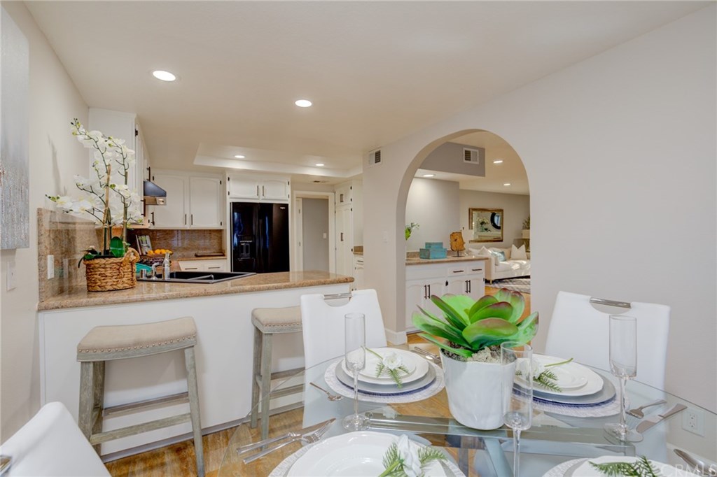 6364 Riviera Circle Long Beach, CA 90815 - Photo 16 of 60 Gallery Image 16