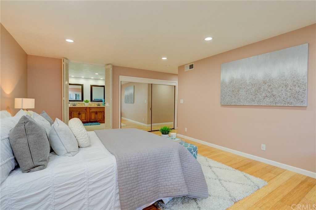 6364 Riviera Circle Long Beach, CA 90815 - Photo 26 of 60 Gallery Image 26