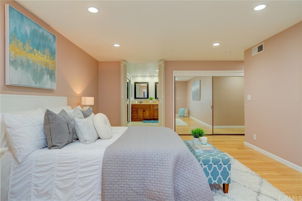 6364 Riviera Circle Long Beach, CA 90815 - Photo 27 of 60 Gallery Image 27