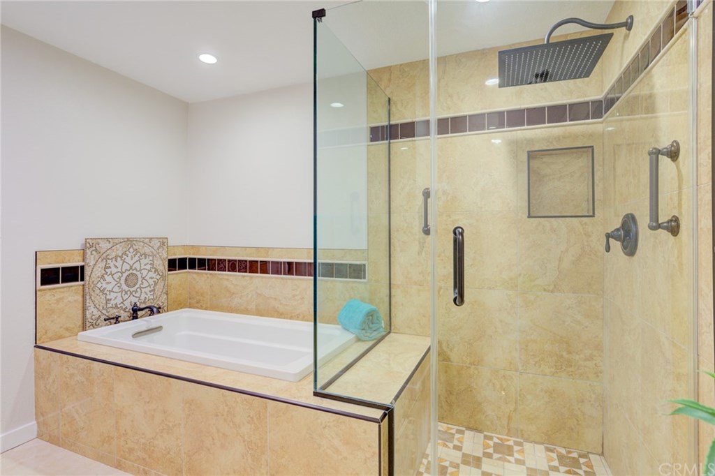 6364 Riviera Circle Long Beach, CA 90815 - Photo 30 of 60 Gallery Image 30
