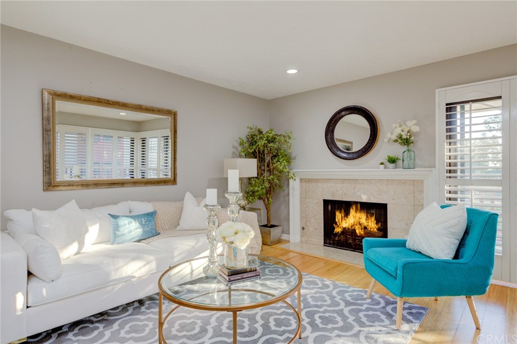 6364 Riviera Circle Long Beach, CA 90815 - Photo 4 of 60 Gallery Image 4