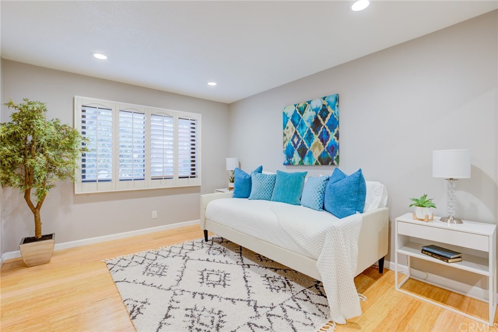 6364 Riviera Circle Long Beach, CA 90815 - Photo 34 of 60 Gallery Image 34