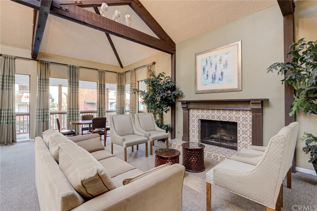 6364 Riviera Circle Long Beach, CA 90815 - Photo 47 of 60 Club House