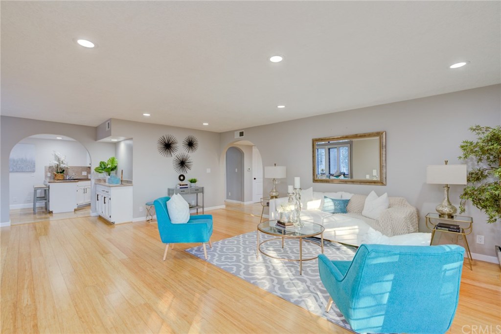 6364 Riviera Circle Long Beach, CA 90815 - Photo 7 of 60 Gallery Image 7