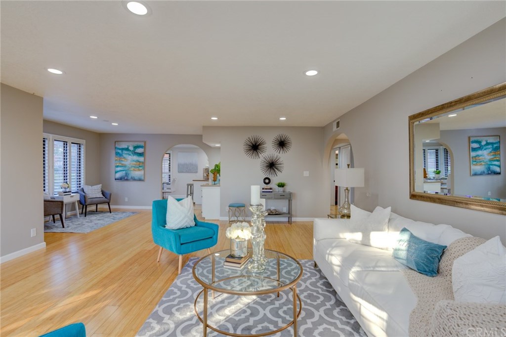 6364 Riviera Circle Long Beach, CA 90815 - Photo 8 of 60 Gallery Image 8