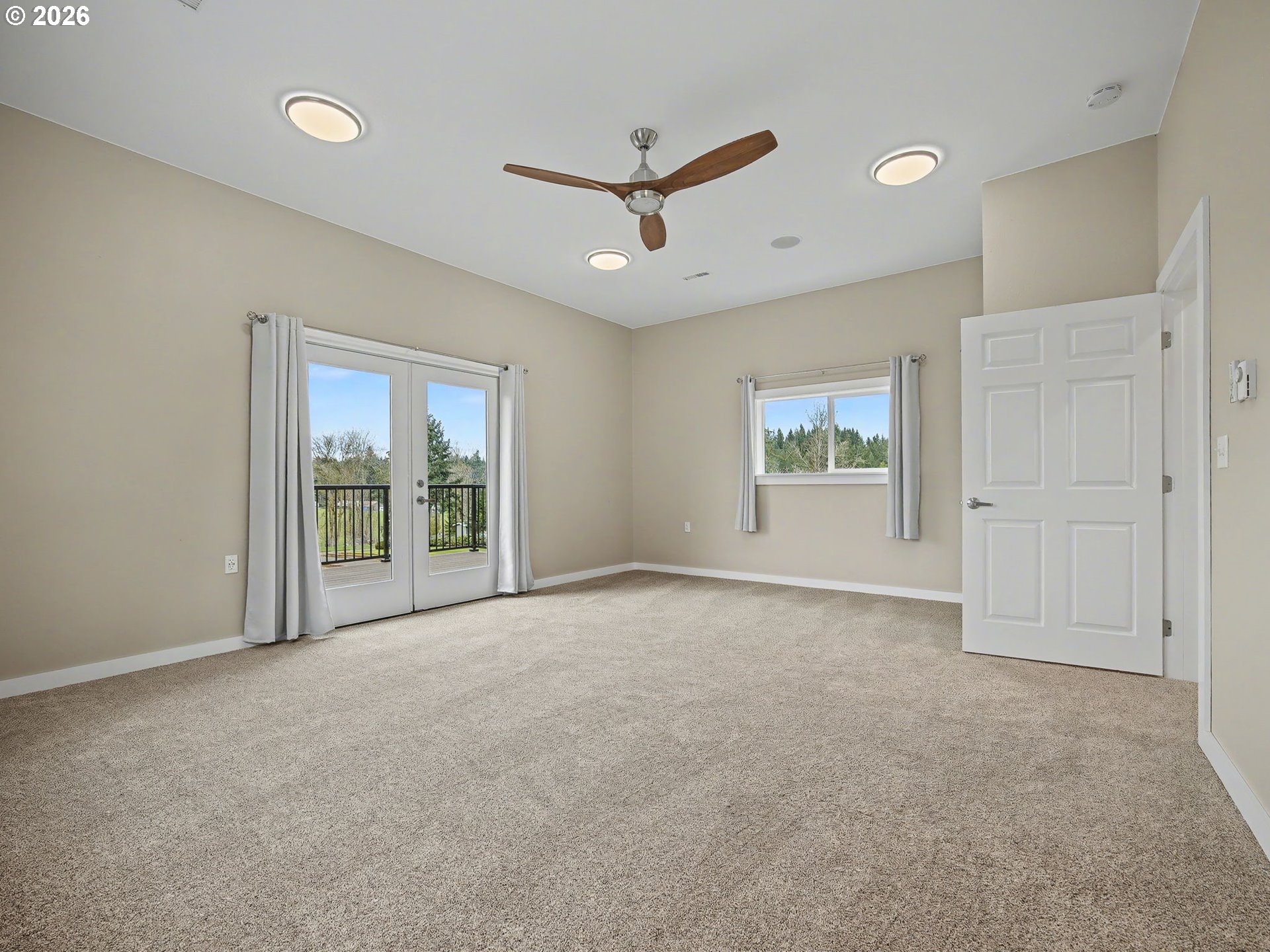 38100 Southeast Trubel Road Sandy, OR 97055 - Photo 35 of 48 a view of an empty room with a window