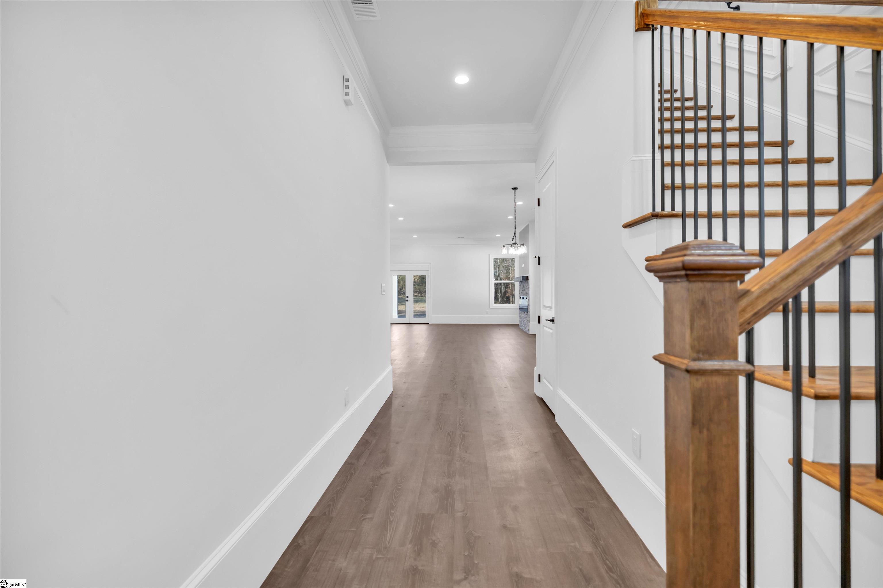 123 Moore Drive Easley, SC 29642 - Photo 3 of 47