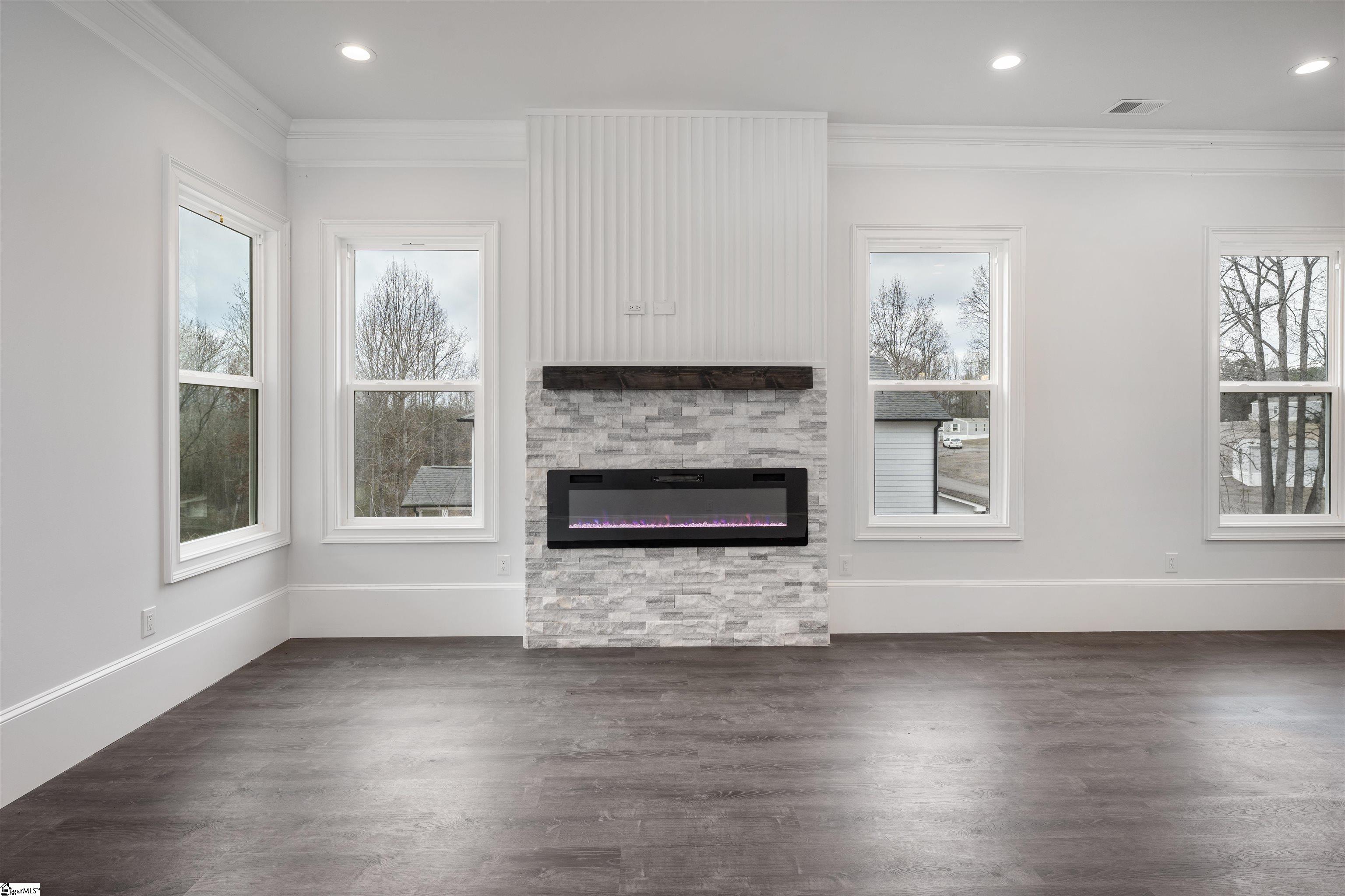123 Moore Drive Easley, SC 29642 - Photo 8 of 47