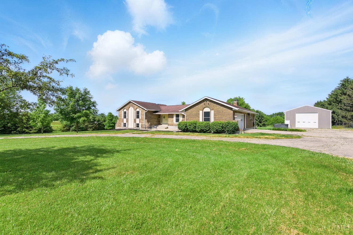 2841 Hart Road Lebanon, OH 45036 - Photo 2 of 35 Gallery Image 2