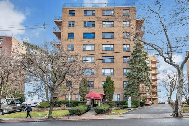 $2,250 | 8800 Boulevard East, Unit 6C, North Bergen, NJ 07047