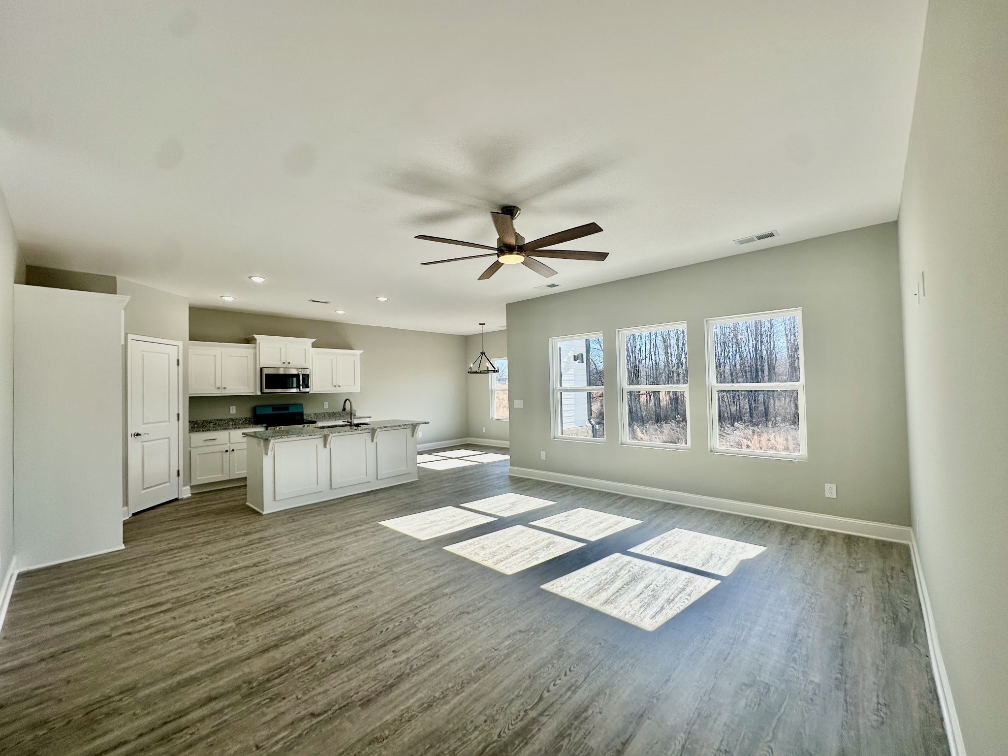 421 Old Morrison Road McMinnville, TN 37110 - Photo 3 of 19 Gallery Image 3