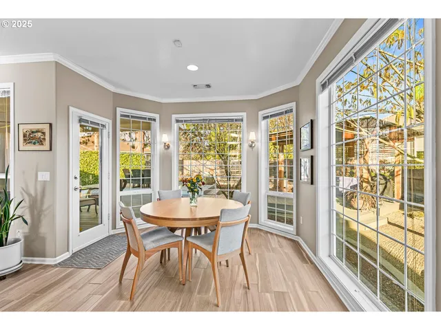 $637,000 | 3355 Elmwood Court, Medford, OR 97504